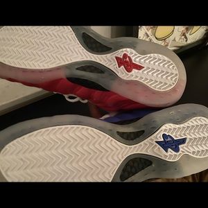 Brand new Nike foam posits